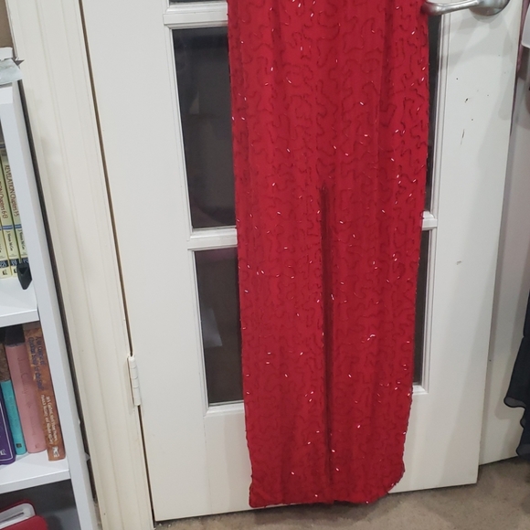 Beautiful Prom/Formal Dress - Picture 2 of 8